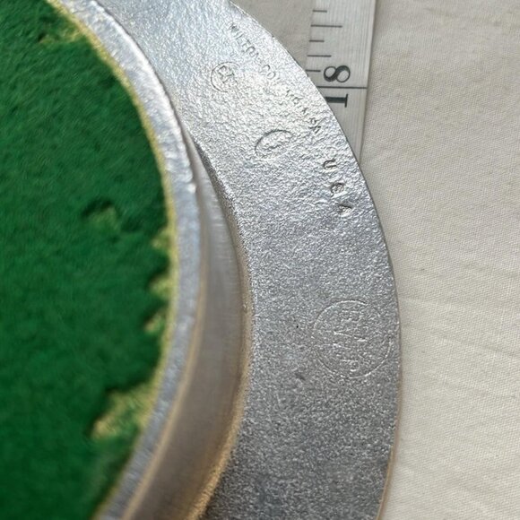 Vintage Wilton Armetale Small Cracker Bowl Tavern Pubware Renaissance Props - Picture 4 of 5